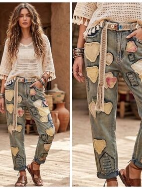Boho Heart Patch Relaxed Women’s Jeans - Cream/Denim